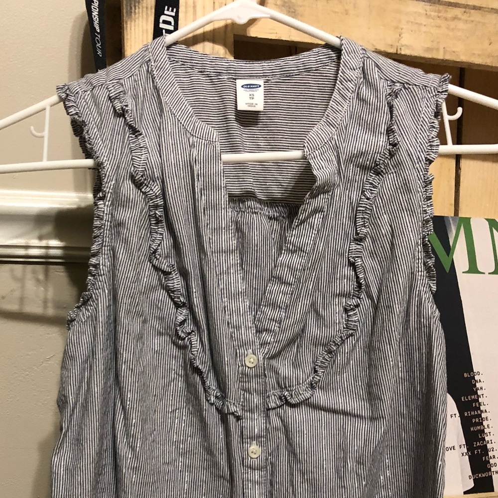 NWOT XS Old Navy blouse